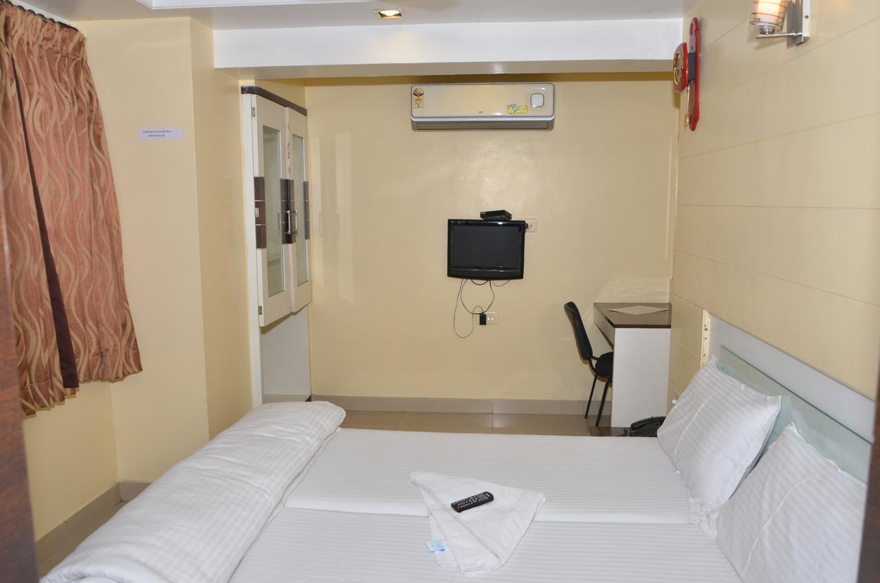 Da Casa Business Hotel Pune Eksteriør billede