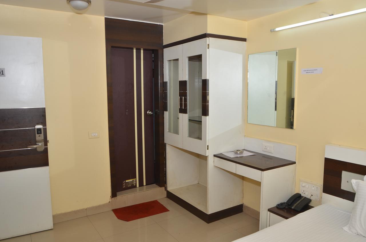 Da Casa Business Hotel Pune Eksteriør billede