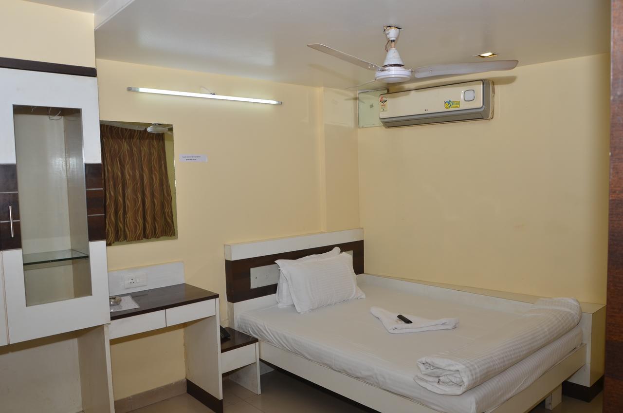 Da Casa Business Hotel Pune Eksteriør billede
