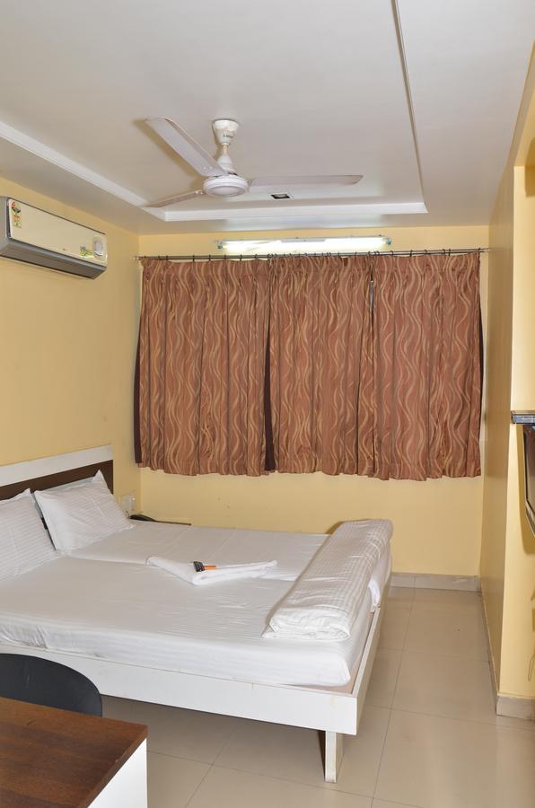 Da Casa Business Hotel Pune Eksteriør billede